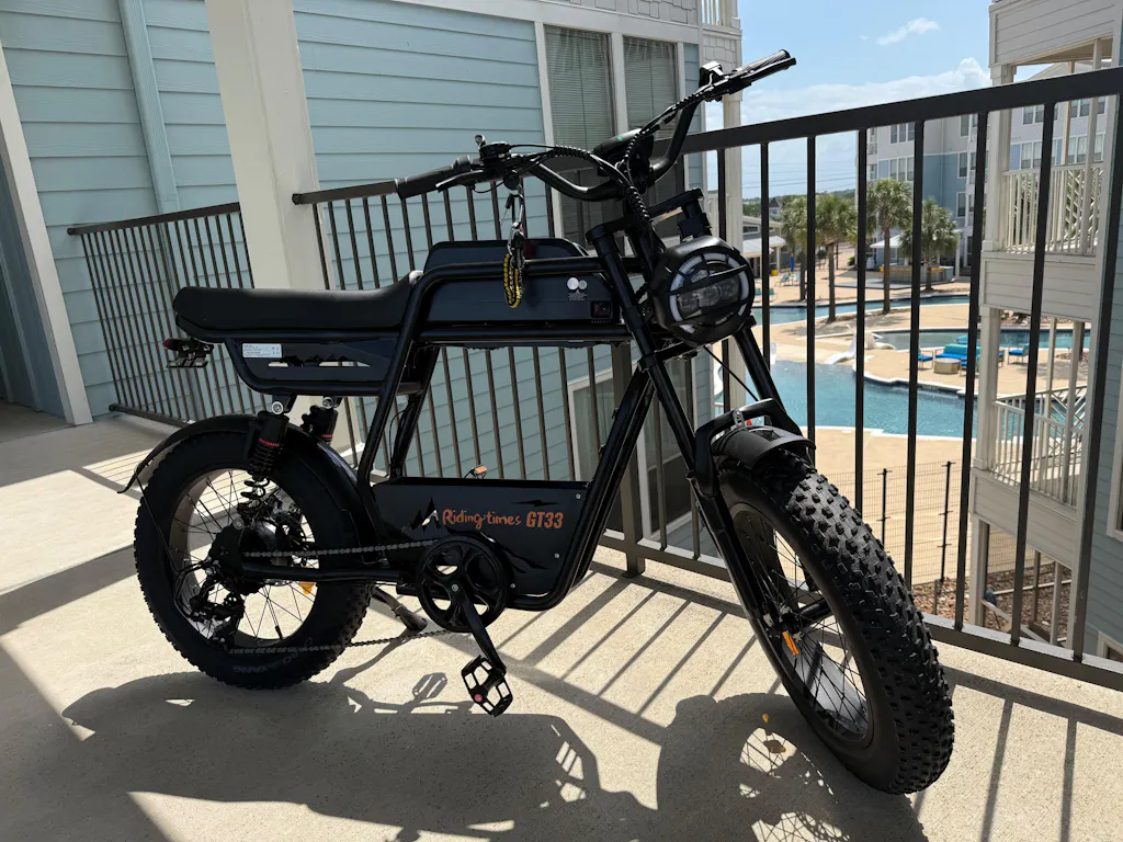 GT33 All-Terrain Cafe Racer Cargo Electric Bike
