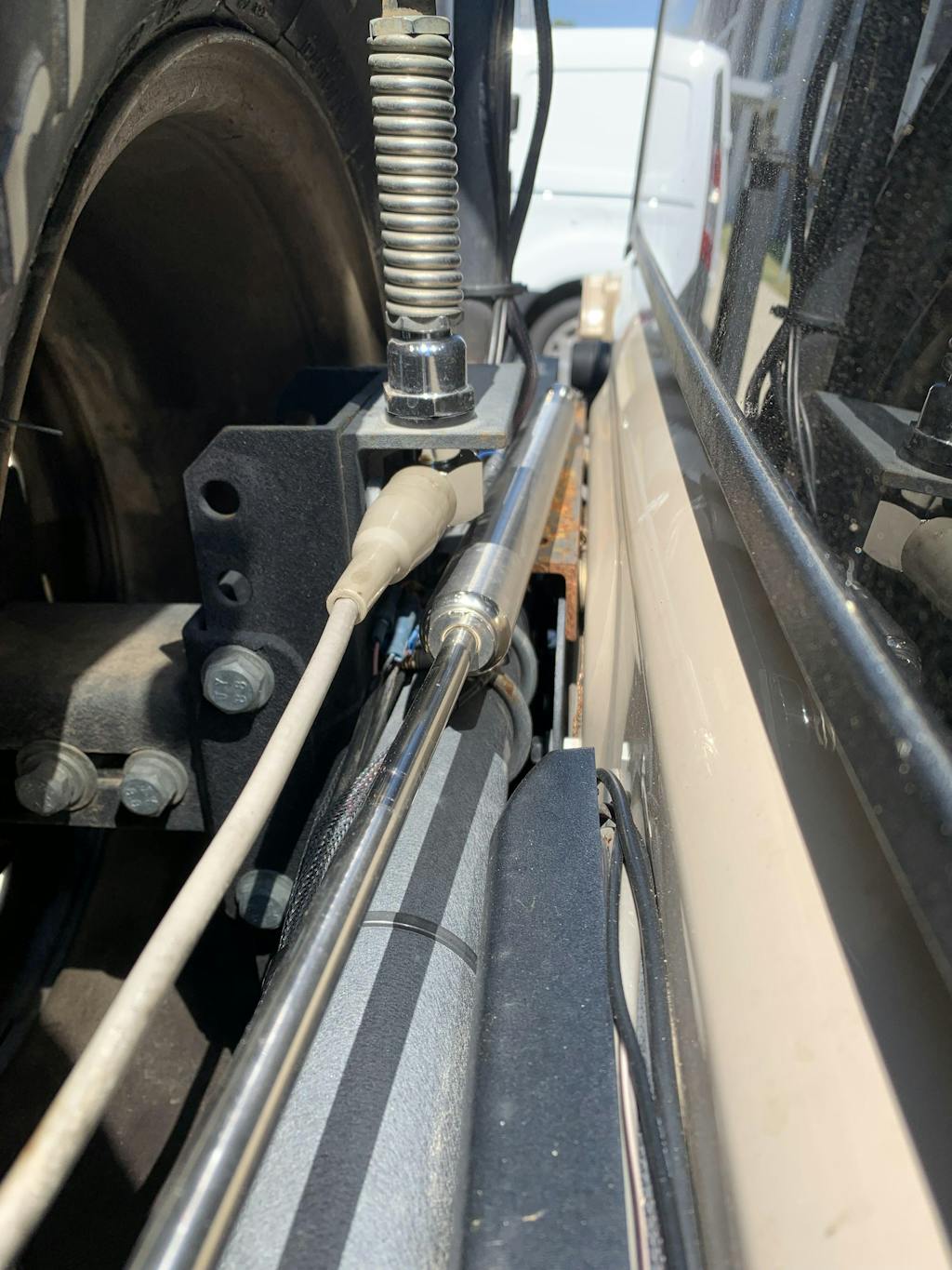 HeavyDuty CB Antenna Stud with Right Angle Right Channel Radios