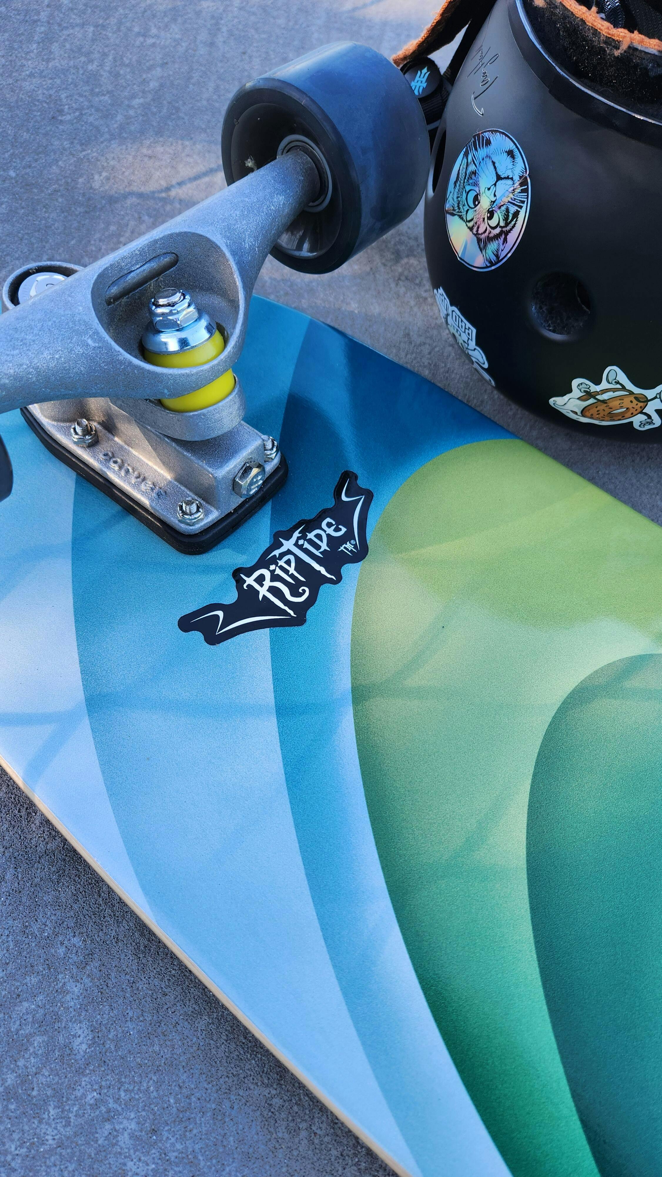 Carver C7 SurfSkate Bushings – RipTide Sports, Inc.