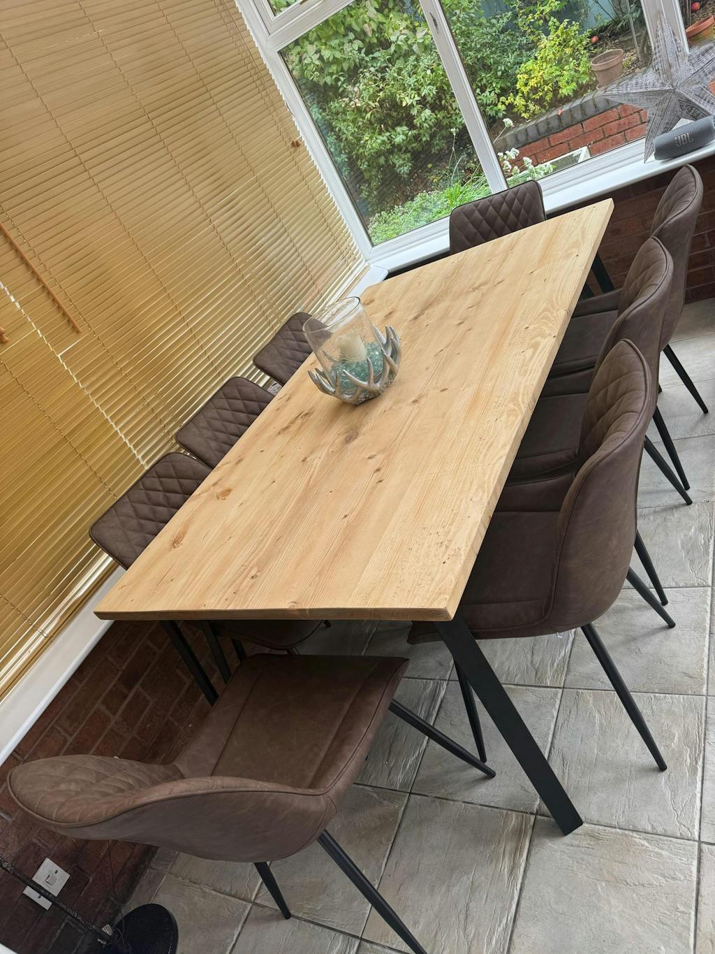 LEON: Reclaimed Hairpin Box-Leg Dining Table