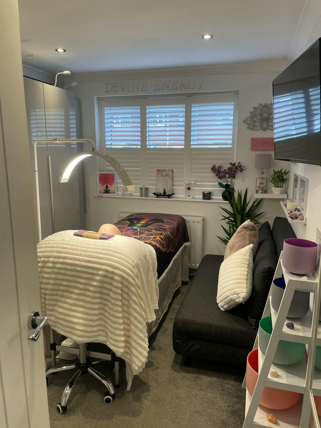 Diamond Half Moon Lamp - Professional Beauty Light 28” | RJ Moon Pro