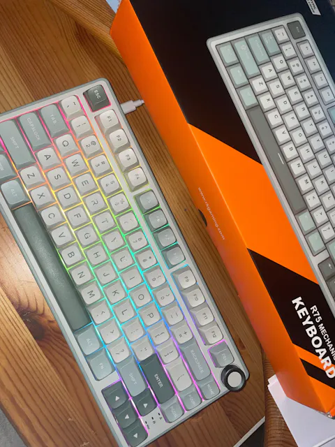 R75 75% Wired Gaming Keyboard  (QMK/VIA)