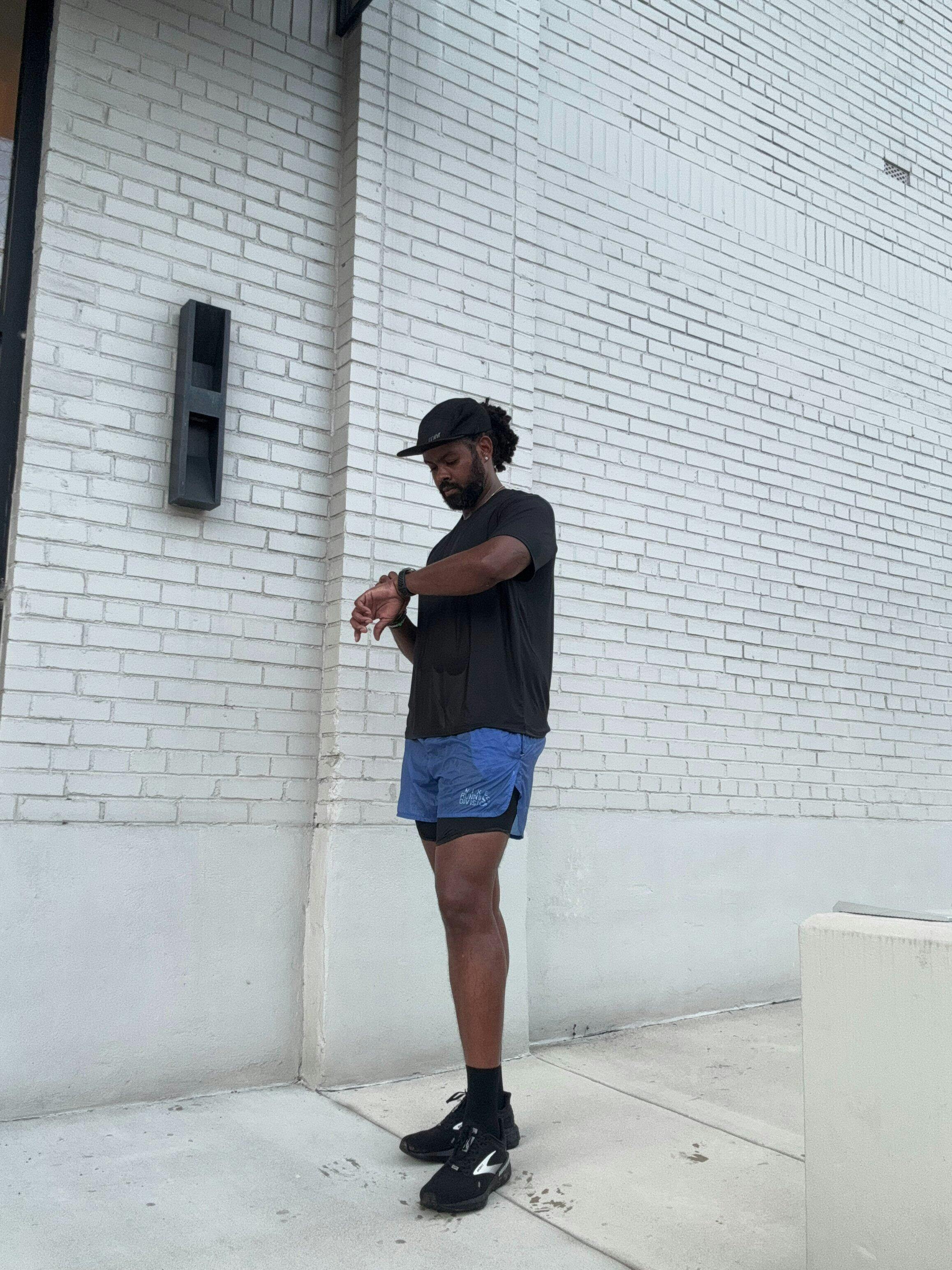 Men's Running Tee- Black – rnnr