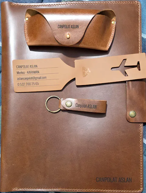 Deri Kapaklı Pasaport Kılıfı - Zeugma