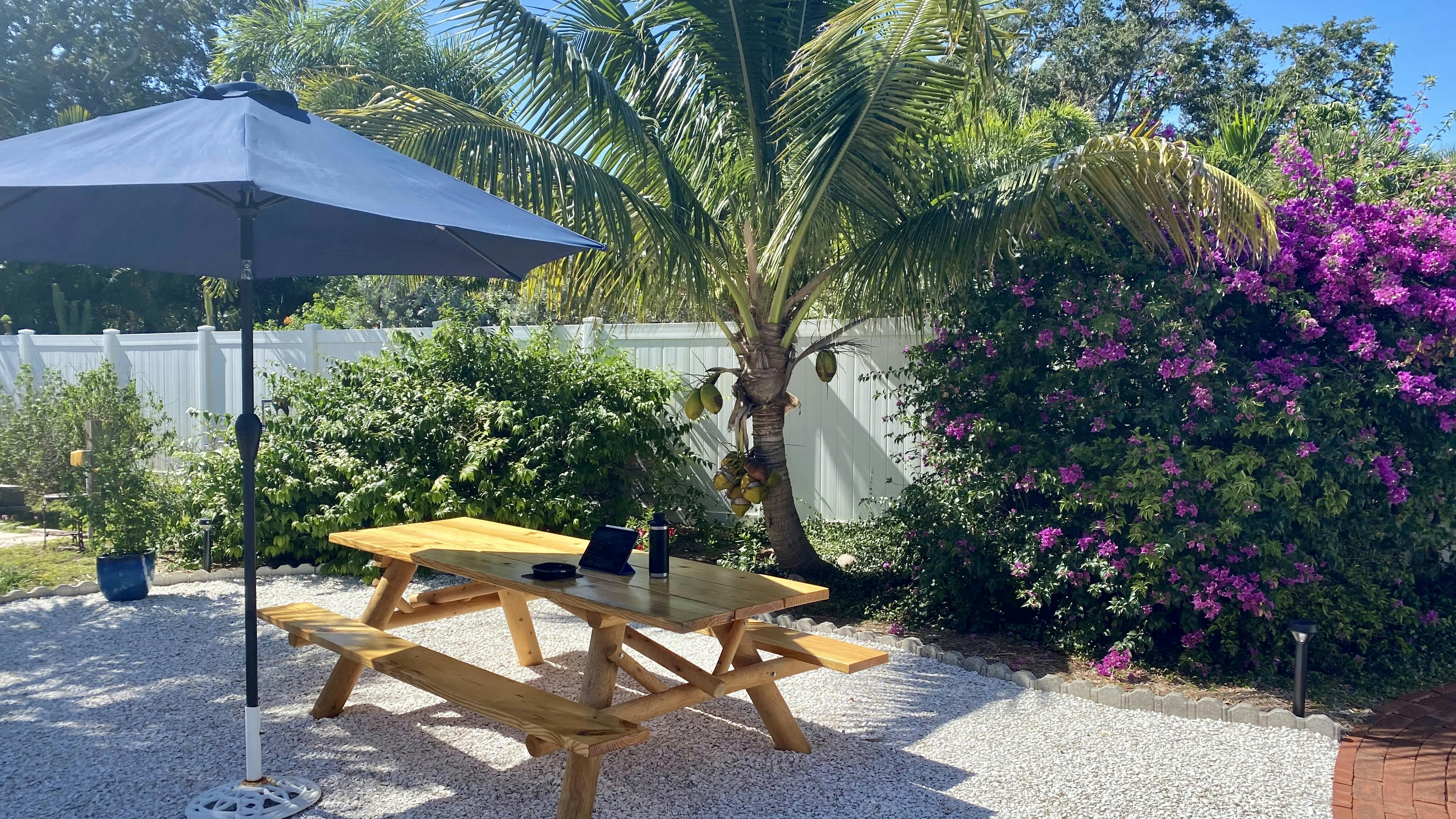 moon valley picnic table