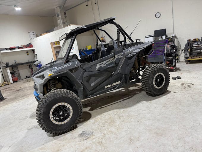 RT104BL - Eight Y-Spoke Mesh Beadlock (ATV)