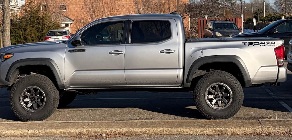 RT116 - 8 Straight Spoke