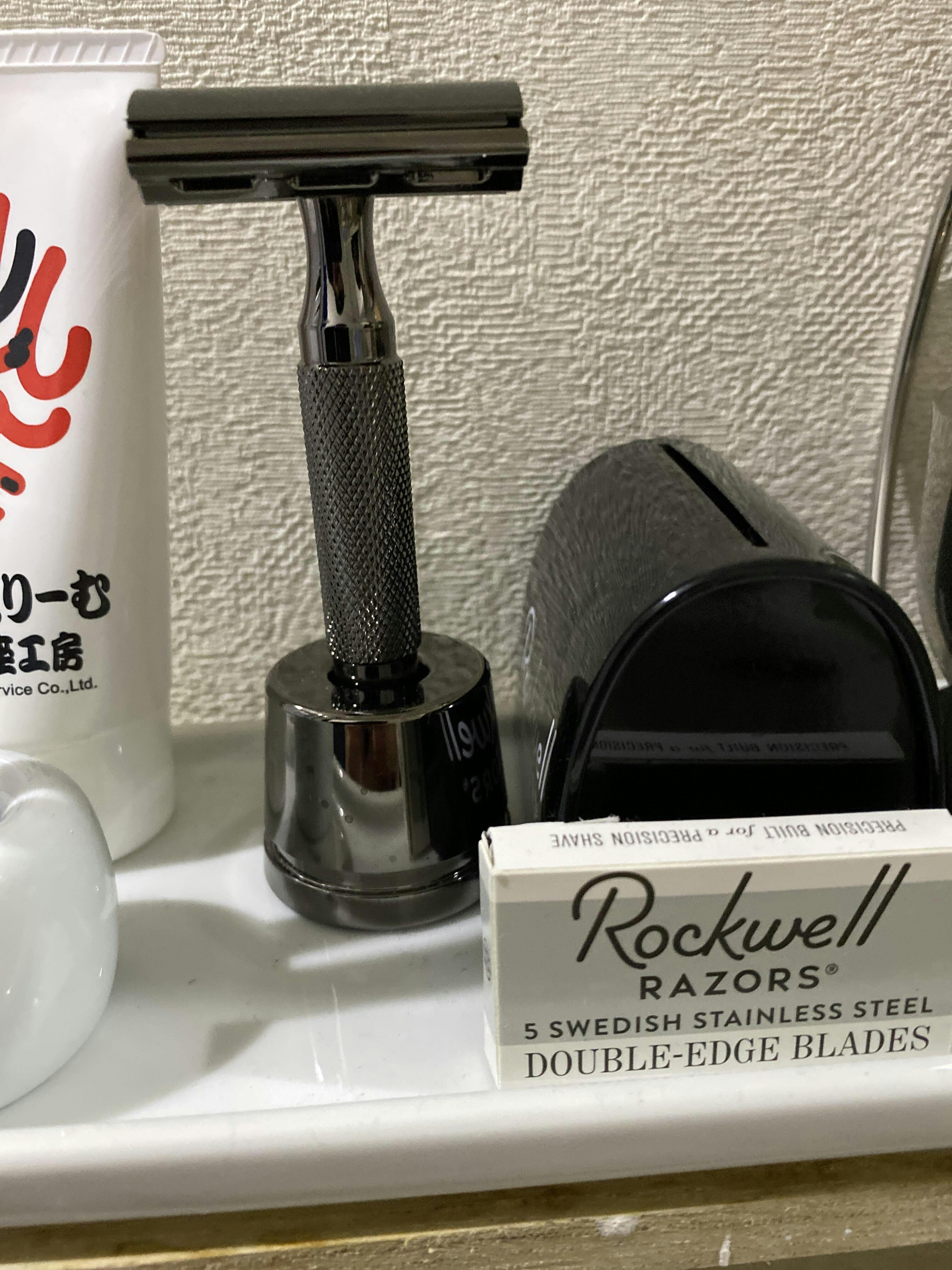 Rockwell インクウェルスタンド – ロックウェルレイザー