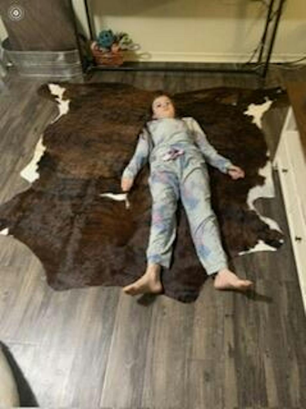 Classic Tricolor Cowhide Rug