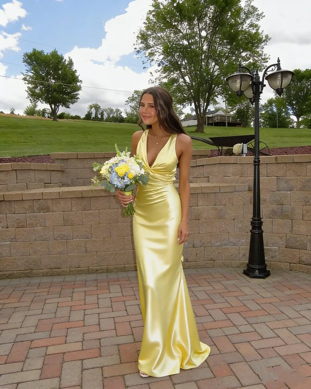 Sexy V-neck Sleeveless Mermaid Satin Evening Prom Dresses Online, OLP972