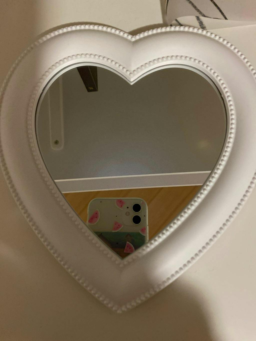 Heart Shaped Mirror | Aesthetic Mirrors - roomtery