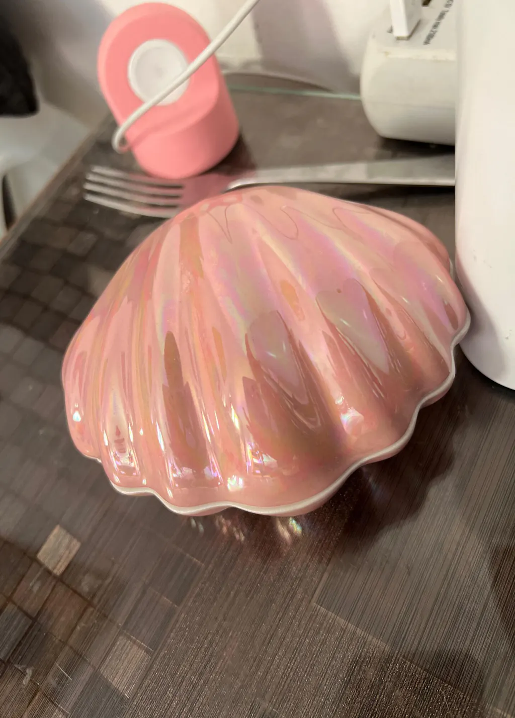 Clam Shell Ceramic Jewelry Storage - Shop Online on roomtery