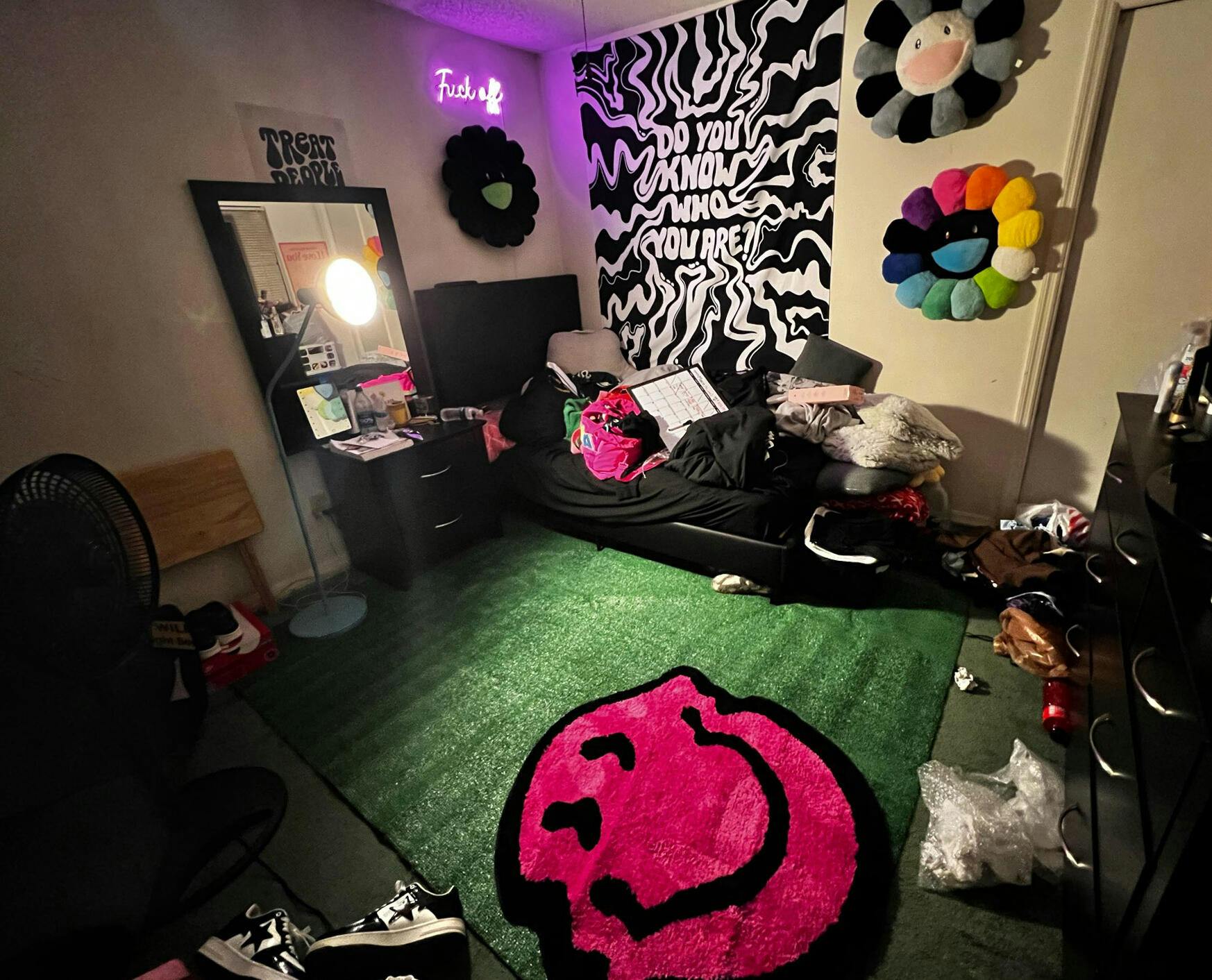 Melted Smiley Fluffy Rug - Shop Online on roomtery