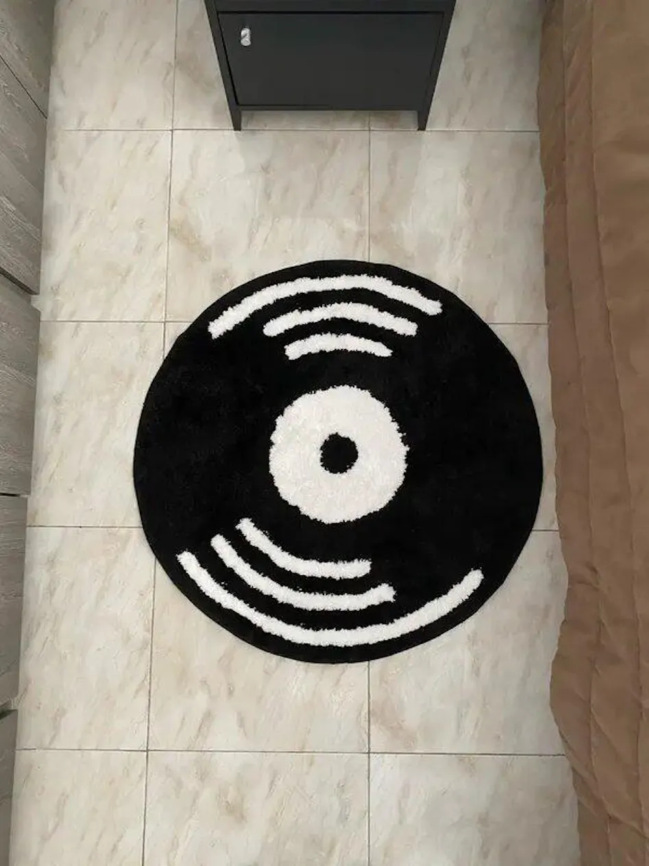 Retro Vinyl Record Tufted Round Rug
