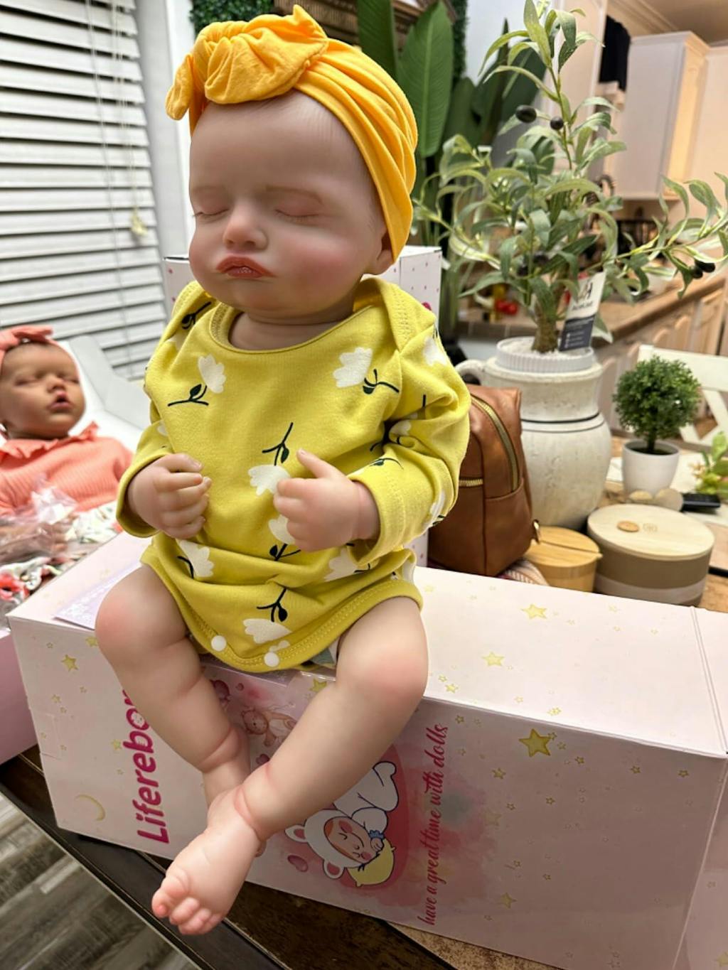 Bambole reborn realistiche Rosalie da 20 pollici bambina in abiti gialli