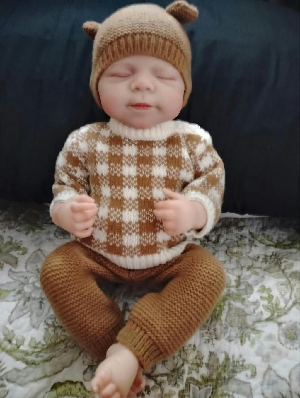 Bambola Reborn Pascale da 48 cm con corpo morbido e addormentato