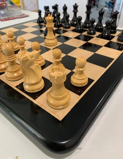 Scacchiatopia (chess with three kings) - Chess Forums 