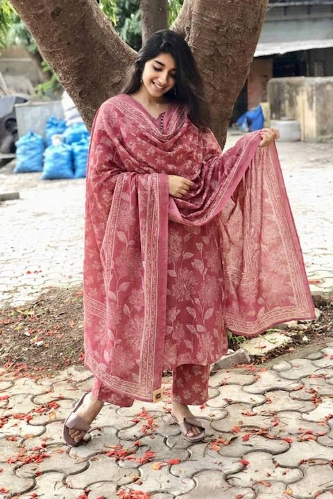 Dusty Pink Embroidered Kurta With Pant & Dupatta