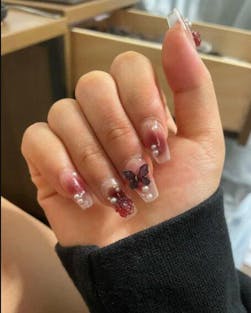 Red Rose Dreams - Press on Nails