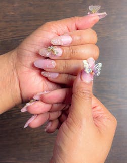 Flying Butterfly - Press on Nails