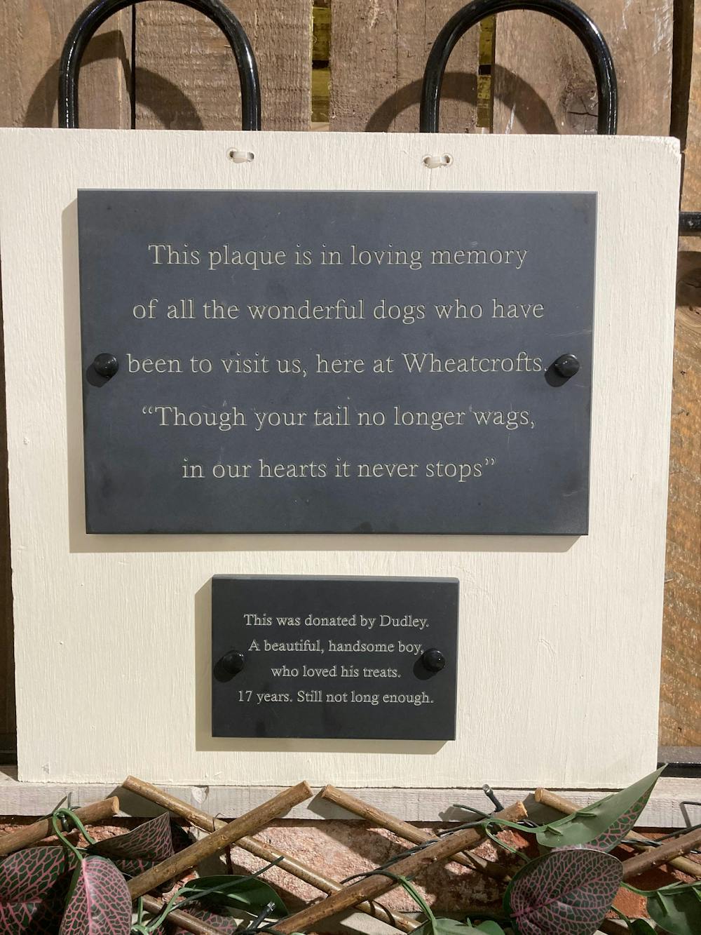 Personalised Engraved Large Slate Plaque/Sign with wall fixings - 30x20cm