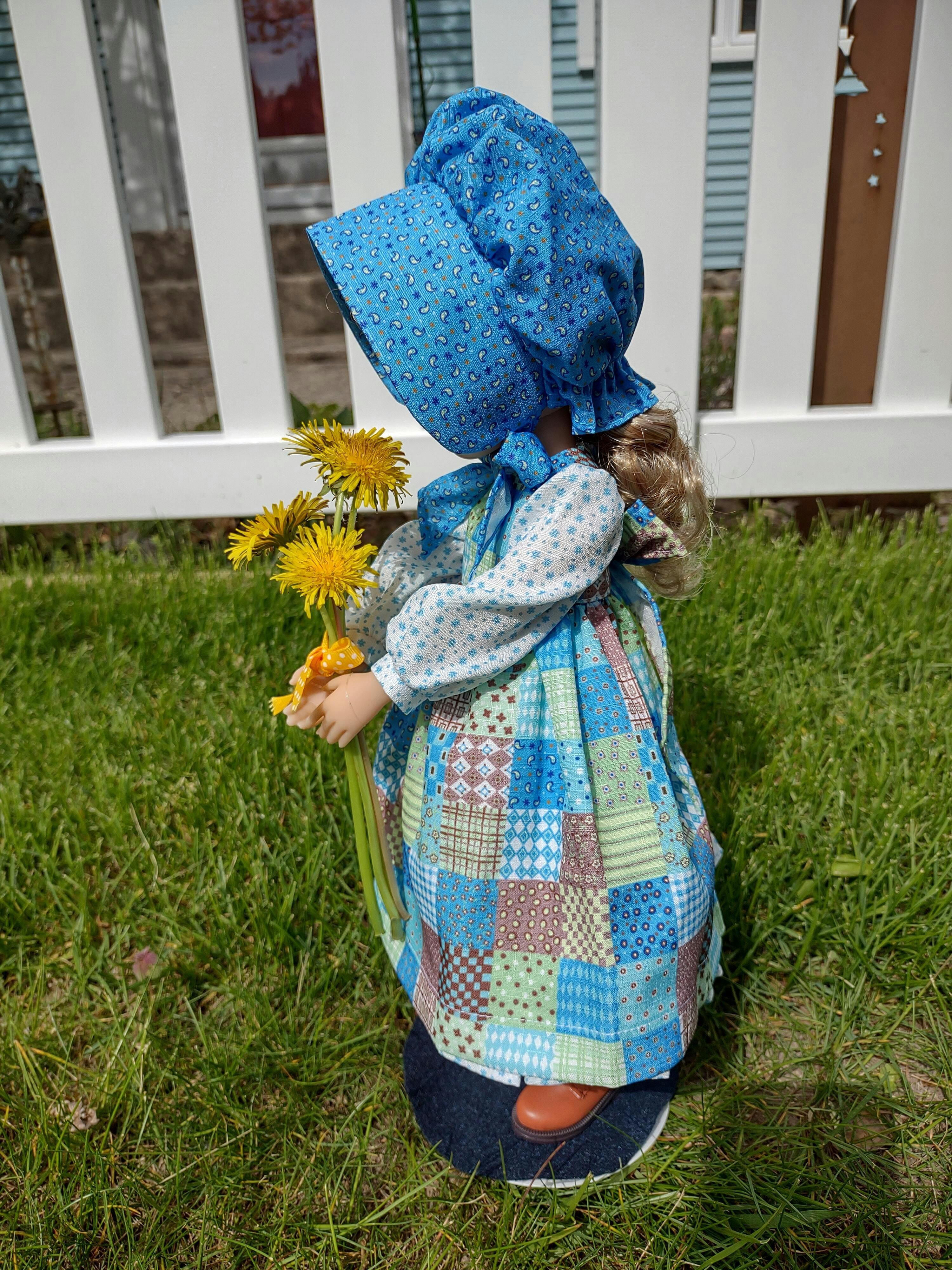 Holly Hobbie - Blue Girl Dollset | Articulated Collectible Doll