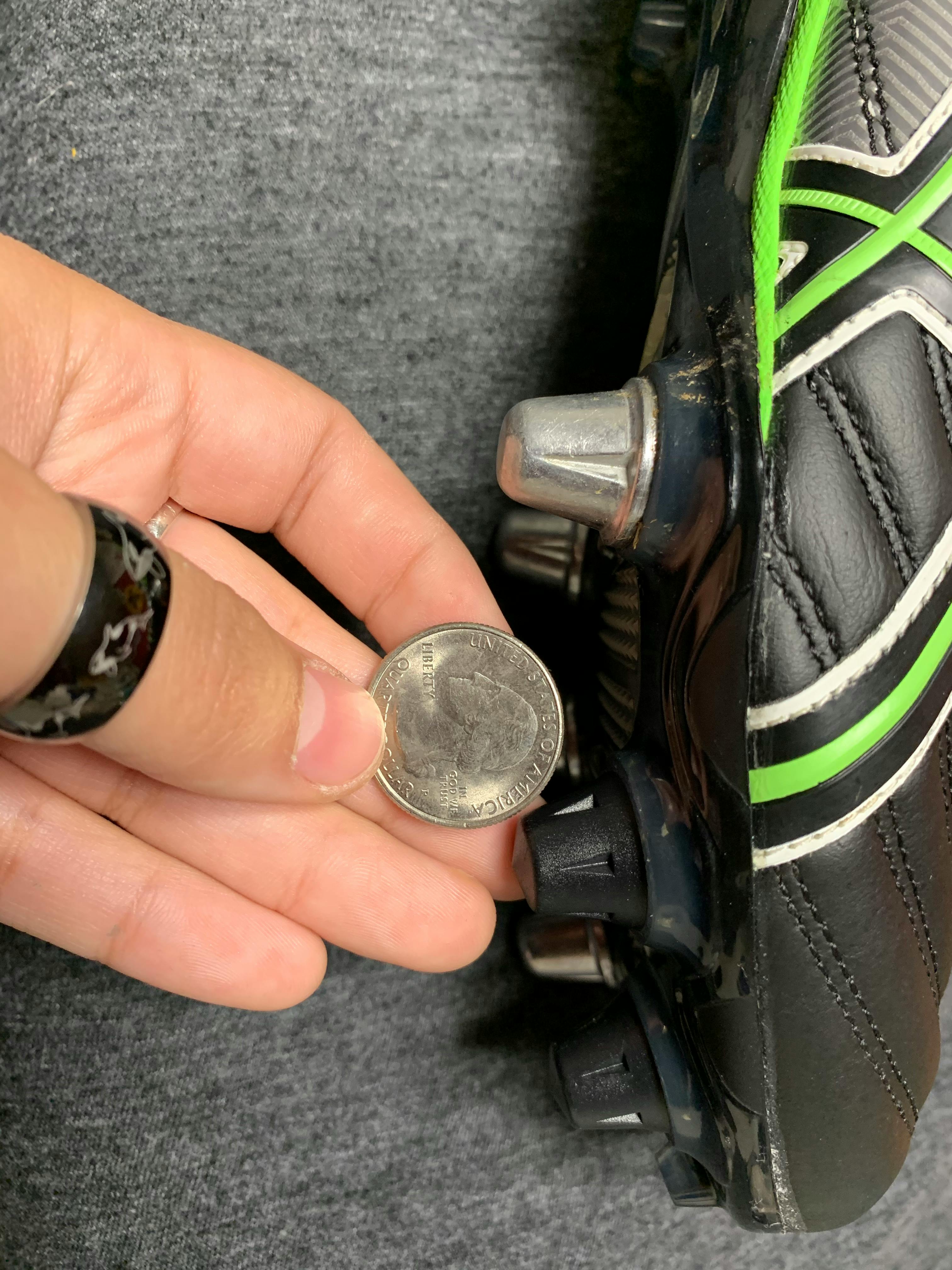 adidas kakari replacement studs