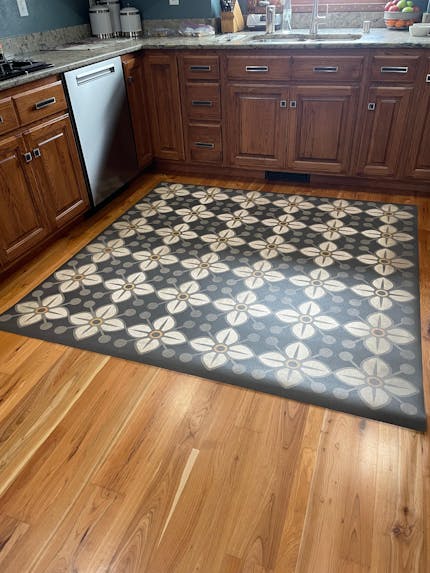 Spicher and Company Classic Vinyl PATTERN 32 Daffodils Vinyl Mat