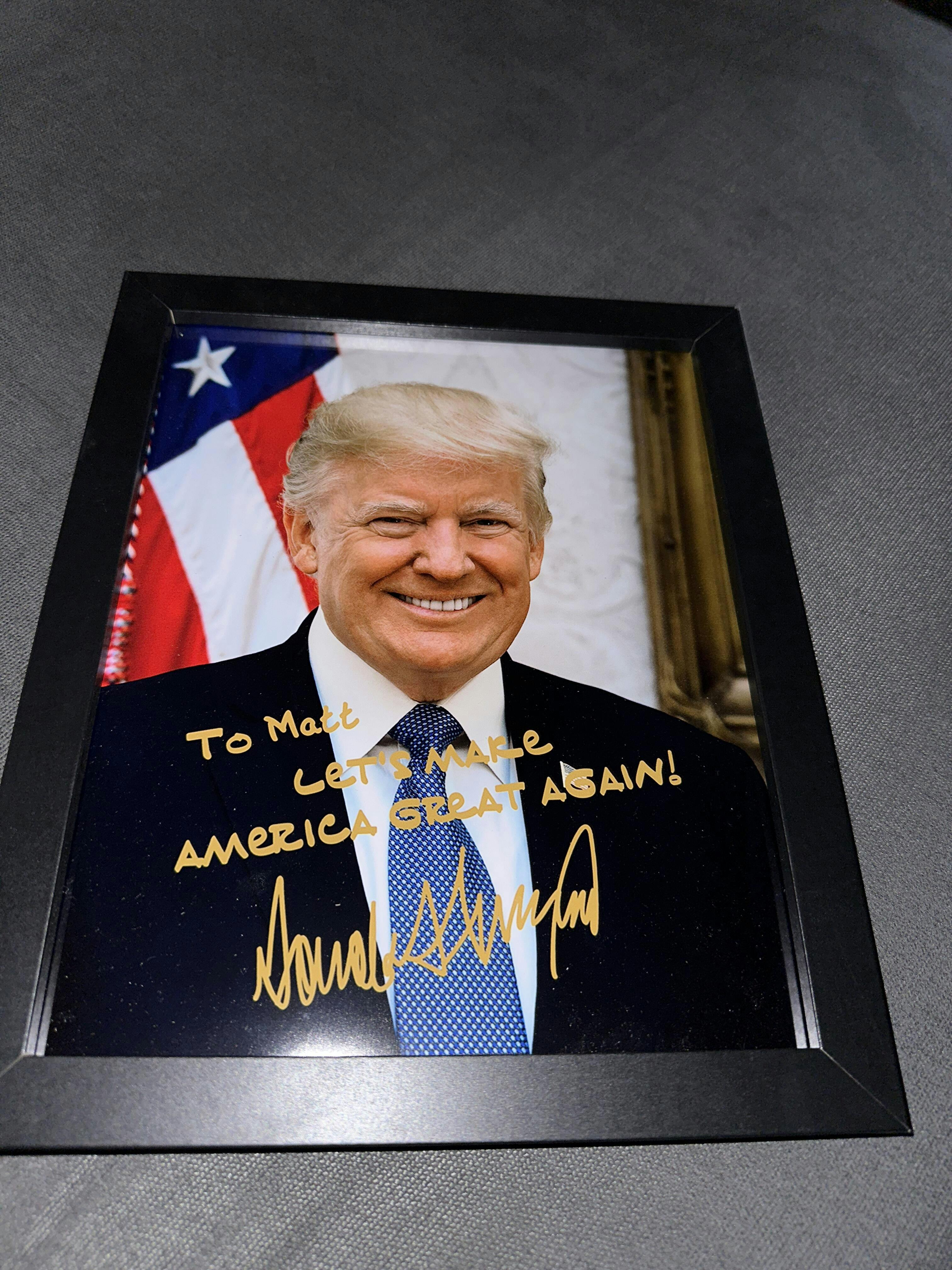 Photo Réimpression Donald Trump - Signée - Format 20,3 X 27,9 Cm