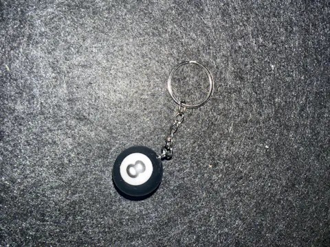 Lucky Eight Ball Keychain