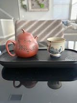 Old Clay Blue-and-White Volcanic Stone Style Caramel Glaze Stem teacup with Hand-Painted Daffodils Design