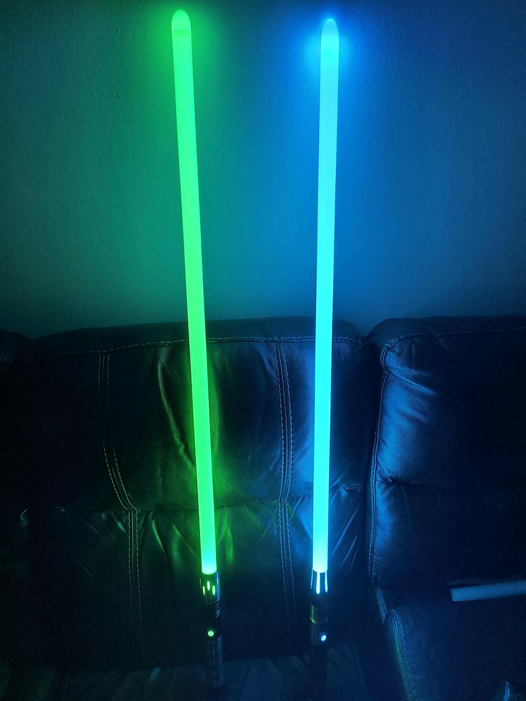 Rogue x Vanguard - 16 hilts in 1