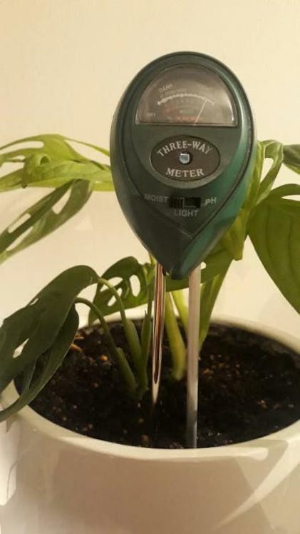 Sun Joe 3-In-1 Soil Meter with Moisture, PH and Light Meter for