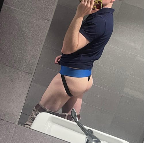 THONGSTRAP IN BLACK/BLUE