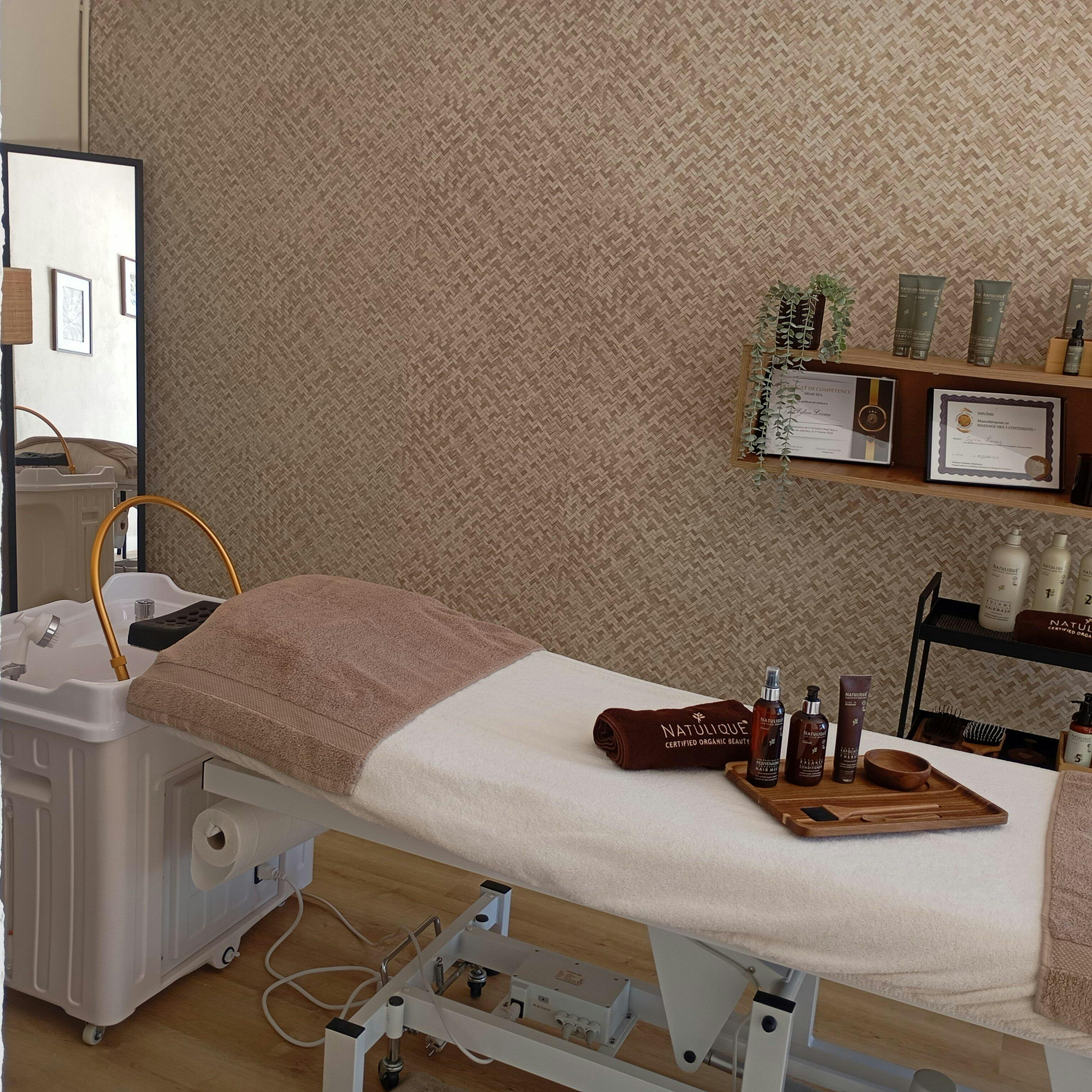 Head spa tray without connection by Sakura Head Spa