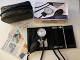 Santamedical Adult Deluxe Aneroid Sphygmomanometer Professional