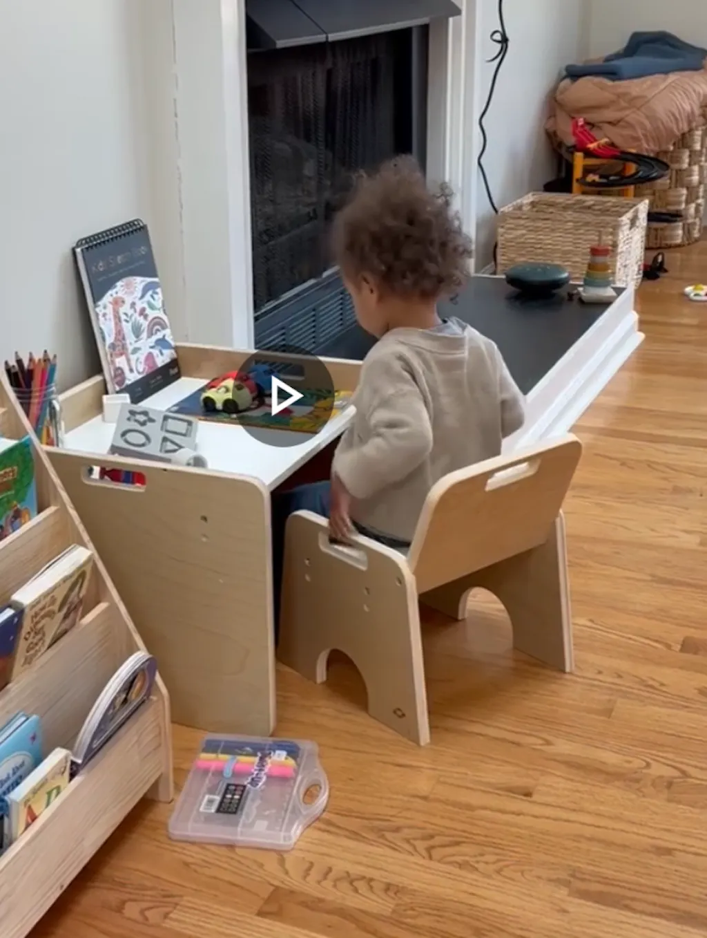 PAPAYA SET - Weaning Montessori Table and Chair Adjustable Height