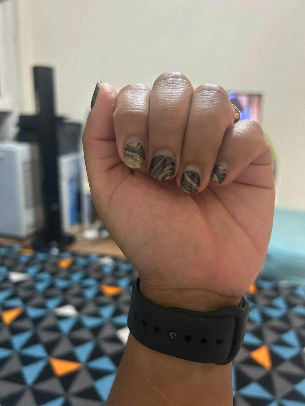 Elegant Waves