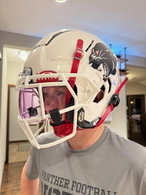 F7 2.0 COLLEGIATE HELMET