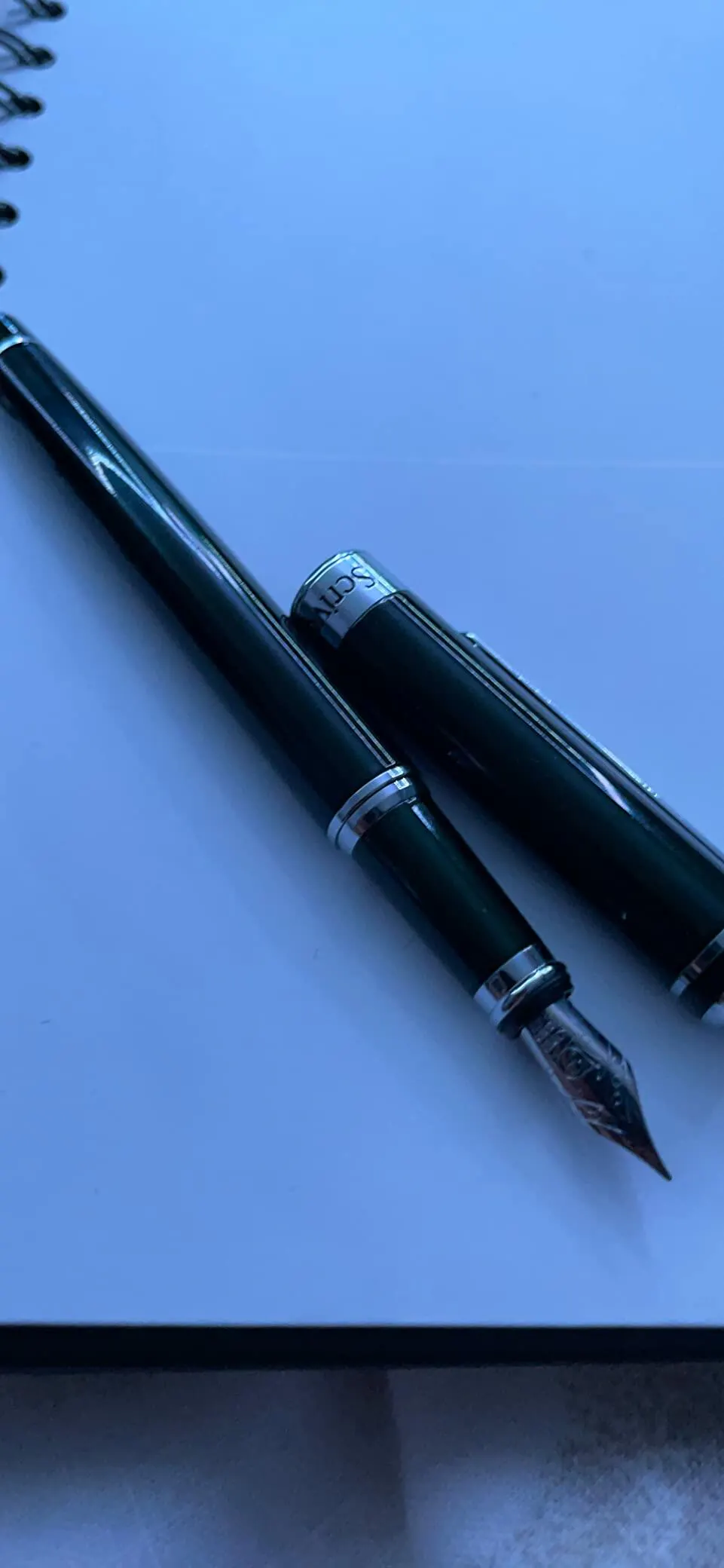 Scriveiner Classic British Racing Green fountain Pen Fine Nib