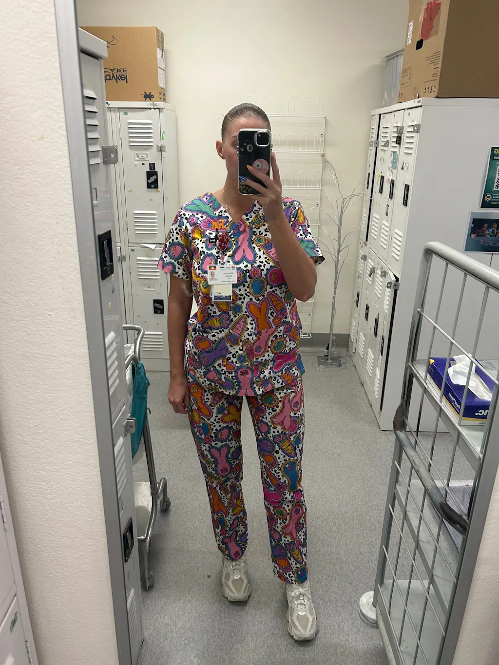 Easter & Eggs - Scrub Set