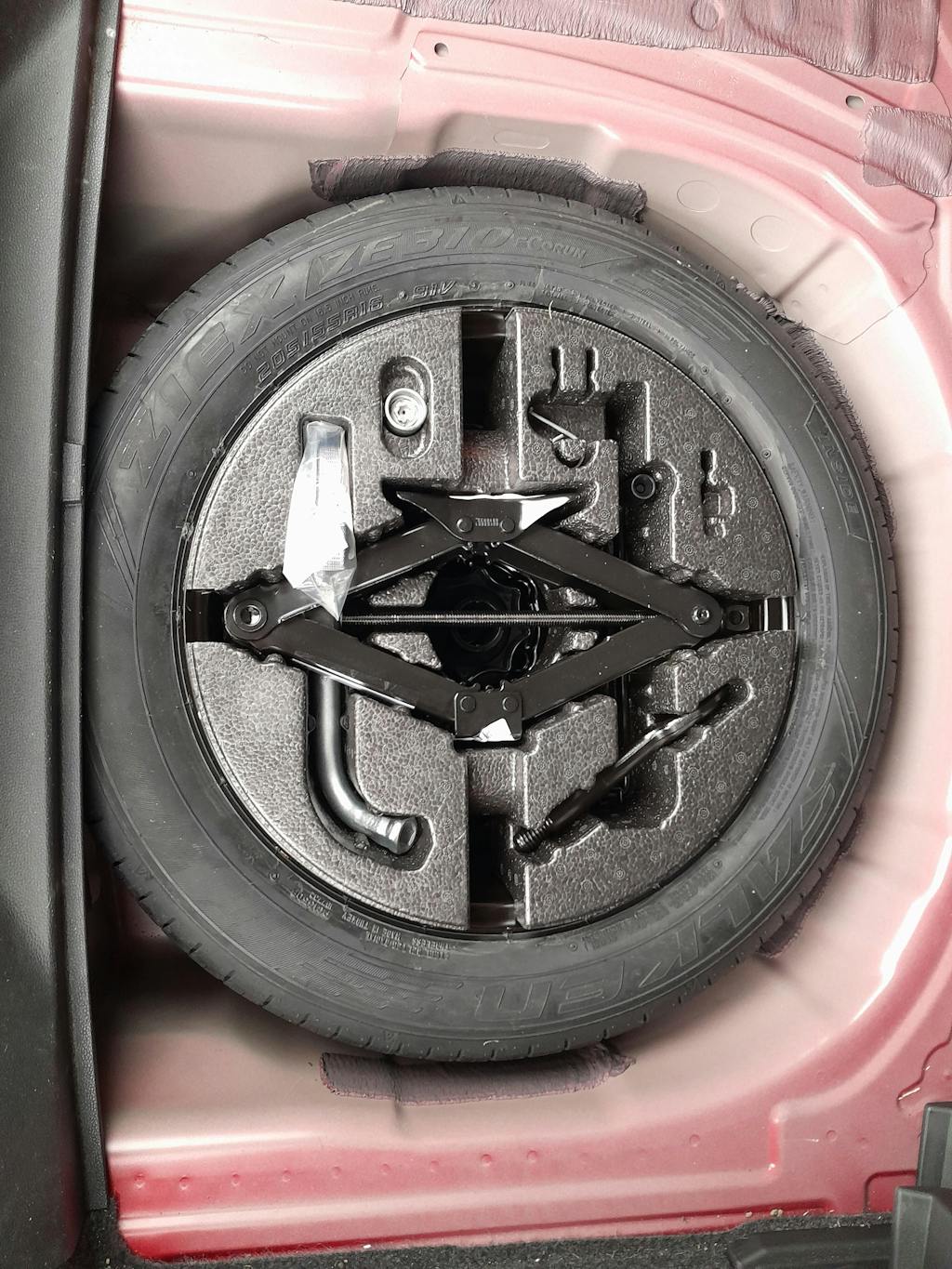 SEAT Arona Full Size Spare Wheel Kit 2017 Onwards SEAT Motor Parts