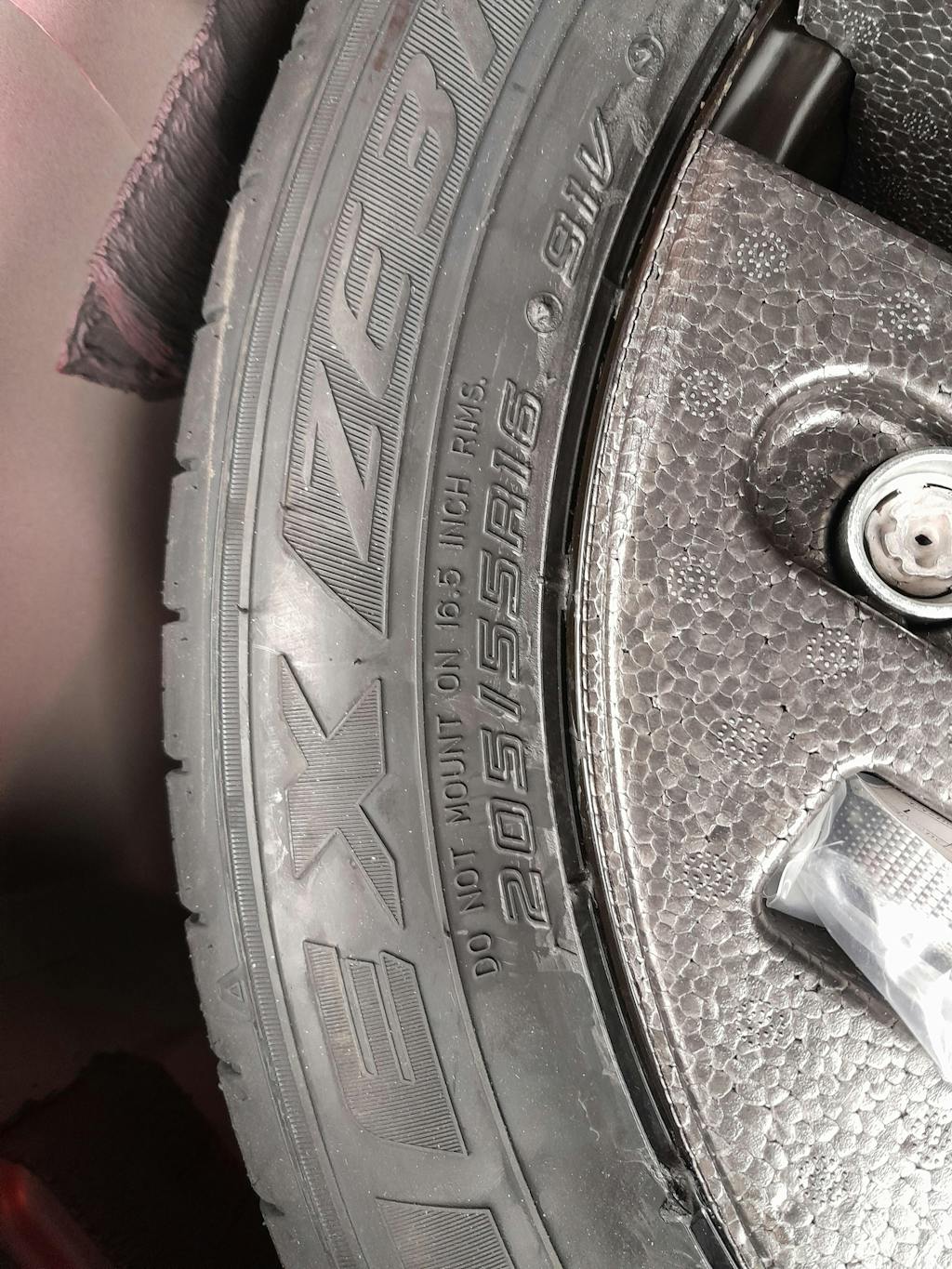 SEAT Arona Full Size Spare Wheel Kit 2017 Onwards SEAT Motor Parts