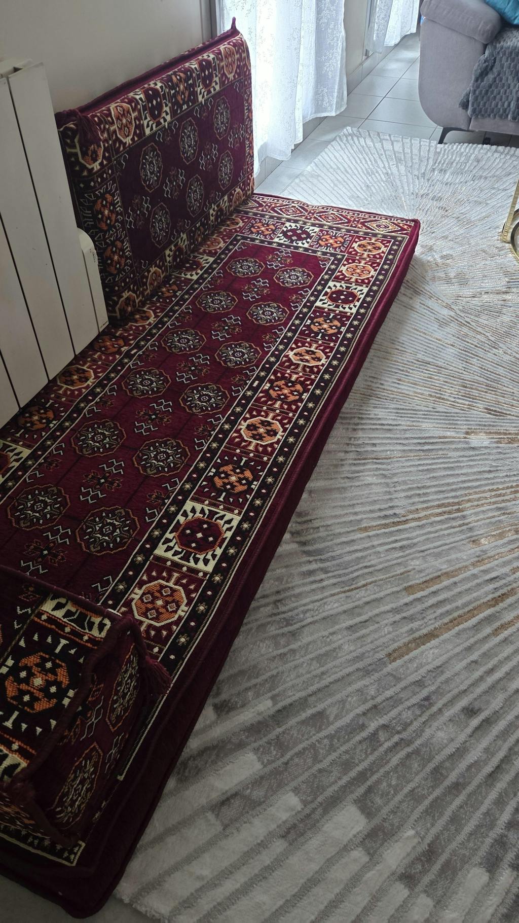 Ensemble salon traditionnel " style perse Bordeaux "