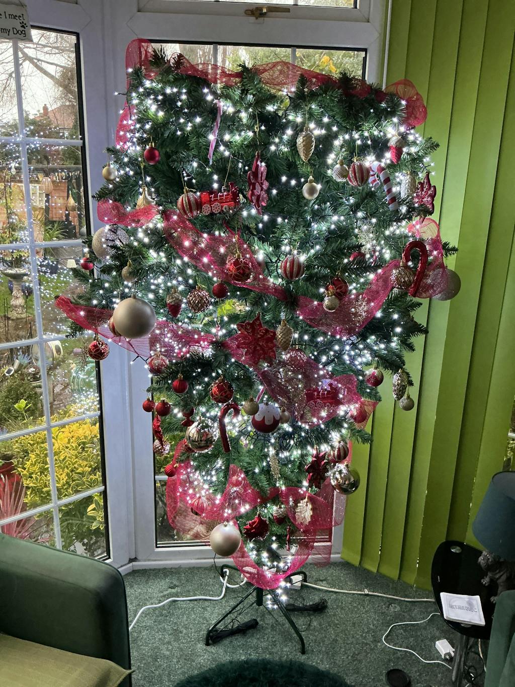 6ft Upside-Down Green Artificial Christmas Tree (180cm)