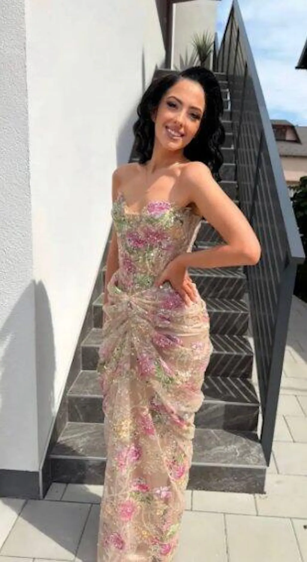 Luxury Saudi Arabic Pink 3D Flower Strapless Beaded Mermaid Evening Dress LA73552