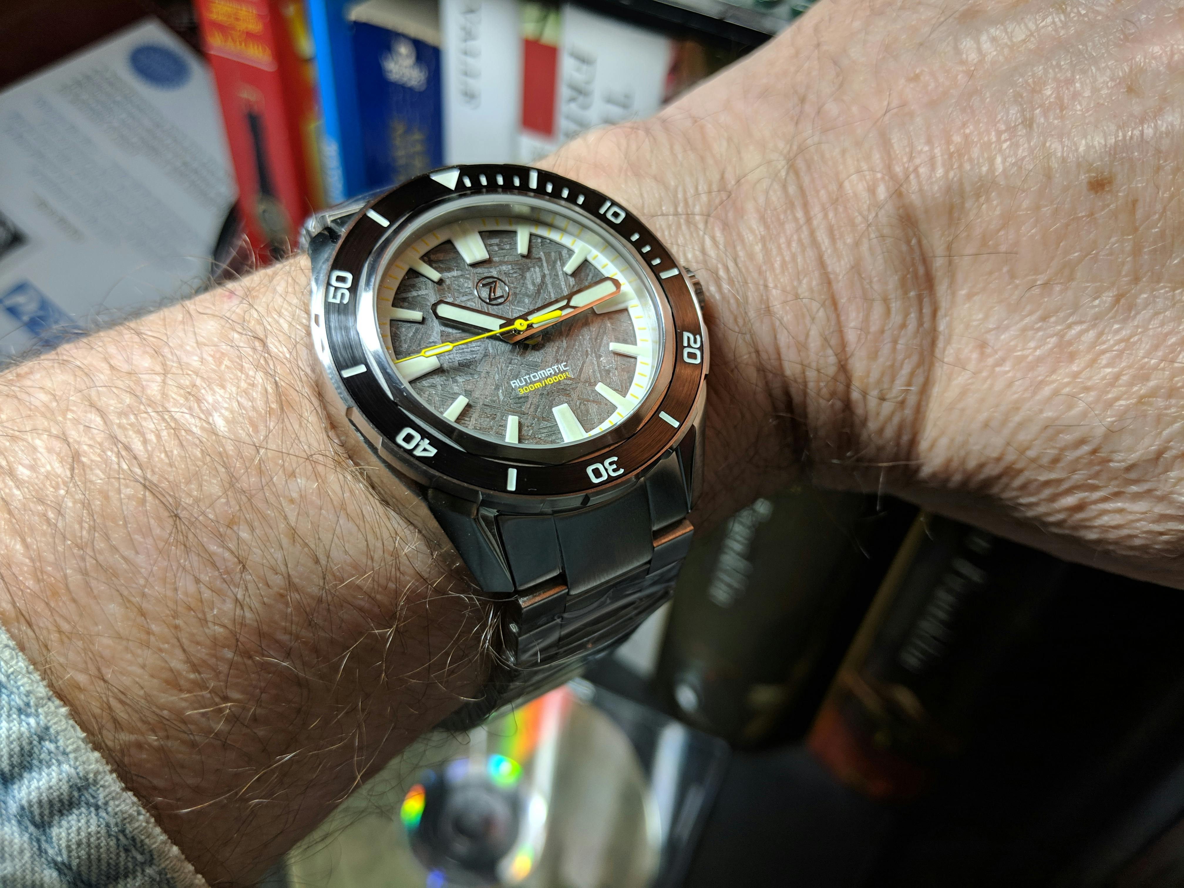 Zelos Swordfish Meteorite NH35 - SeriousWatches.com