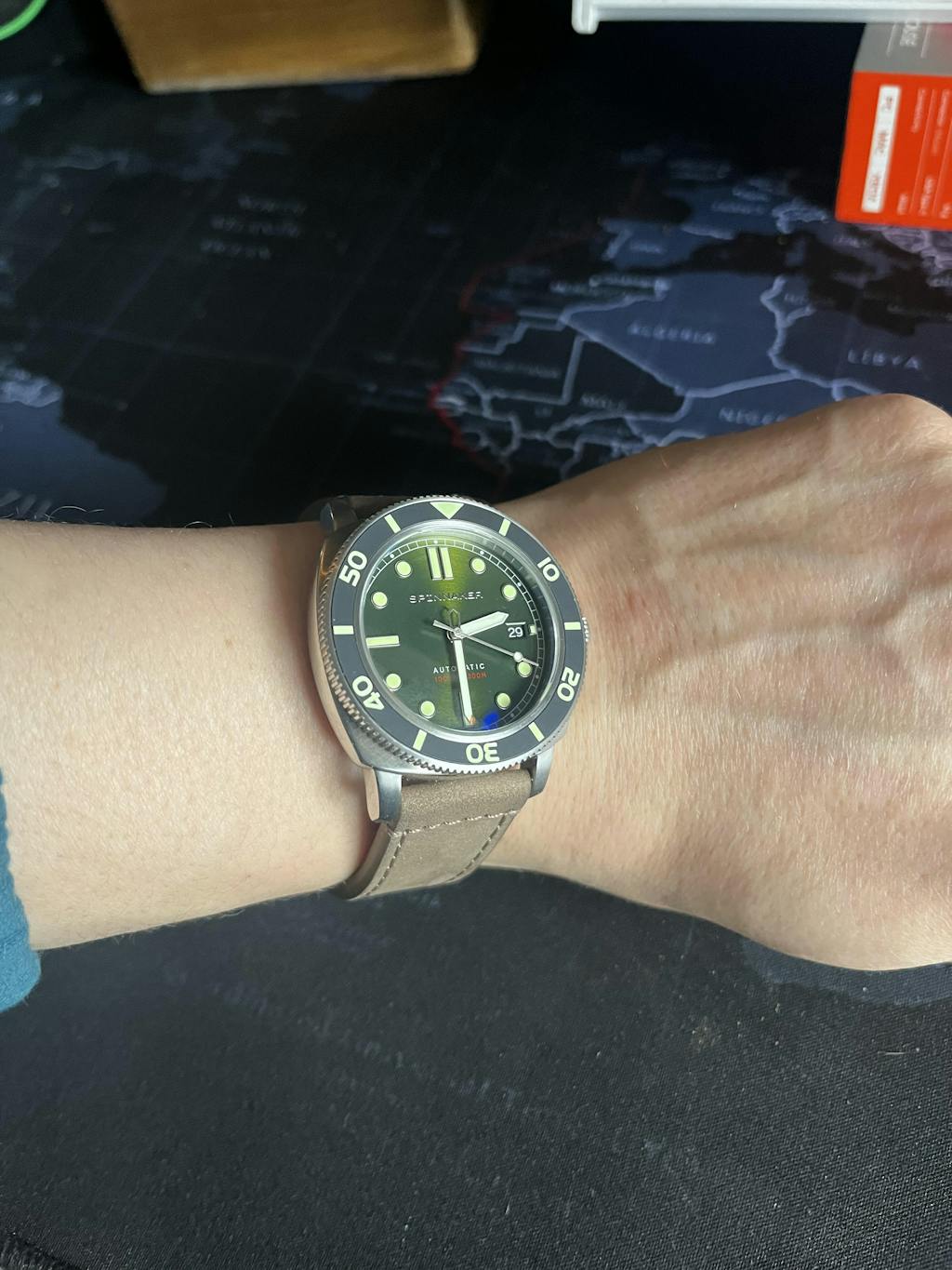 Spinnaker Hull Diver SP-5088-03 - SeriousWatches.com