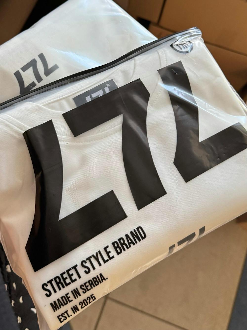 OVERSIZED MAJICA ESPRESSO MARTINI