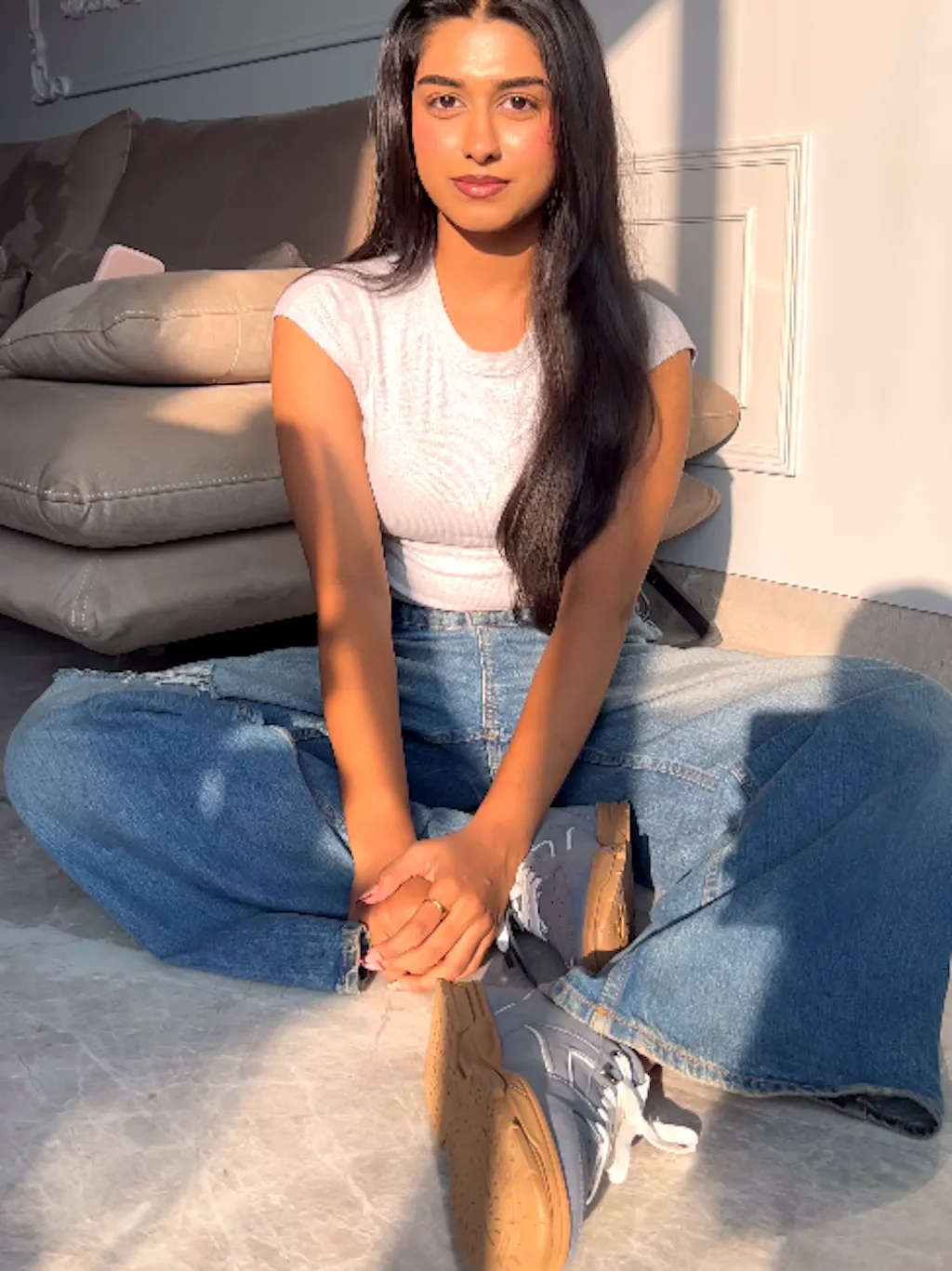 775 Smoke Low-Top Sneakers